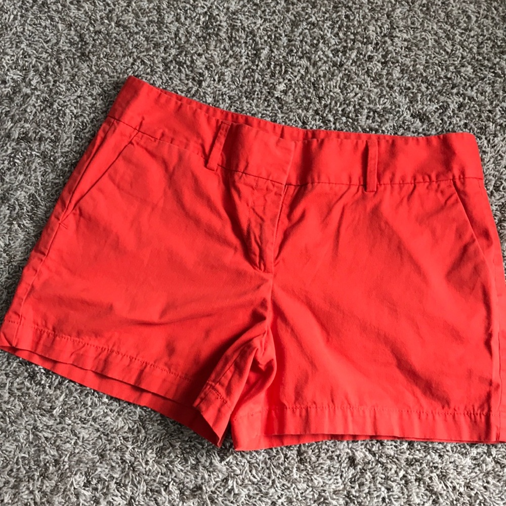 loft size 6 -orange shorts